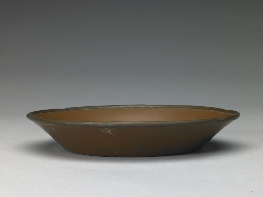 图片[1]-Dingyao sauce glaze mouth plate-China Archive